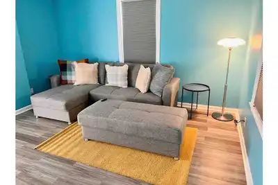 Image de 4 Bedrooms, 15 mins to downtown Boston- long term