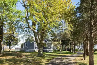 Image de Cozy 2/1 in a serene, park-like setting, near Minot Beach & coastal marshes