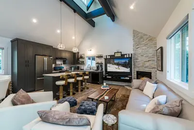 Image de Chambers Escape: Cozy 3br retreat in Tahoma