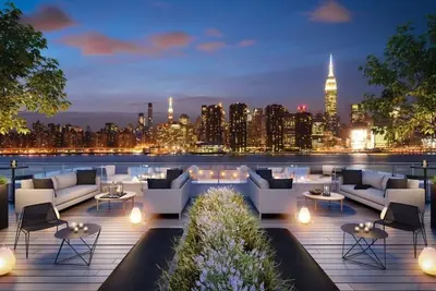 Image de Luxury Living in Greenpoint: 2 Br with Manhattan Rooftop View