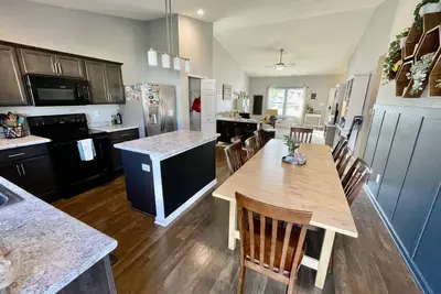 Image de Cozy 3 Bedroom Home - 10 min from Iu's campus & downtown Bloomington