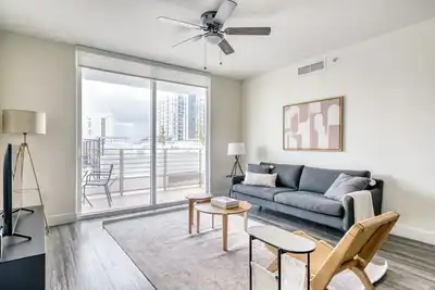 Image de Bright Brickell 2br w/ Gym, Pool & W/D, nr City Center, by Blueground