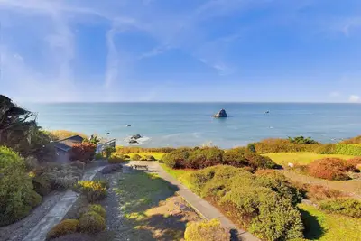 Image de Trinidad Vacation Rental Sleeps 4