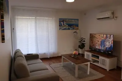 Image de Perfect Beachside Townhouse, 5min walk to beach