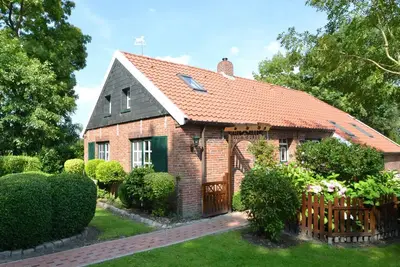 Image de 110qm Ferienhaus auf 2600qm Grundstück im Grünen, am Wangermeer