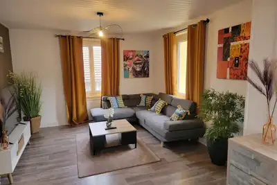 Image de Appartement avec balcon proche centre ville et lac