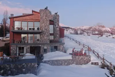 Image de Luxury chalet with best skiing in the South American Andes