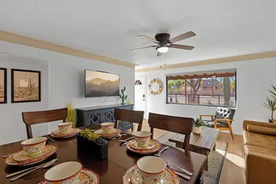 Image de 3-bedroom vacation home just 10 minutes walk to University of Arizona