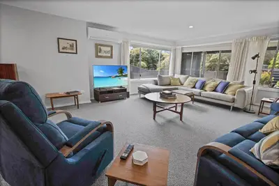 Image de Raymond Island Retreat: This open plan holiday home has it all… even a jetty!