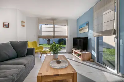 Image de 300m de la plage - Grande terrasse - 8 personnes