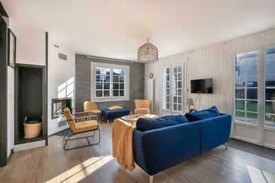 Image de Séjour pour 11 - Jardin - Arzon