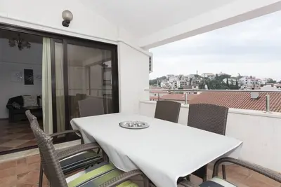Image de romantic apartment-5 minutes from the beach