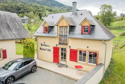 Image de Chalet Cachame, charme, cosy. Au cœur des vallées mythiques des Hautes Pyrénées.