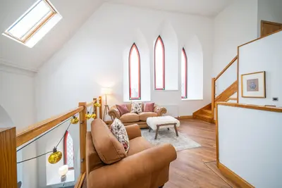 Image de The Church Front - 2 bed luxury apartment in Montrose