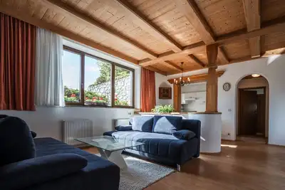 Image de appartement de vacances spacieux avec vue sur les montagnes tyroliennes