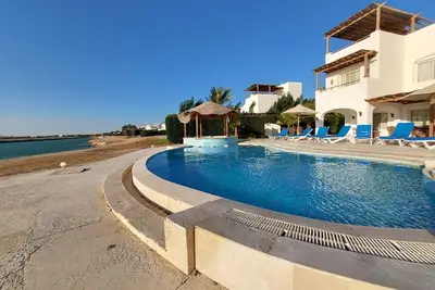Image de Wonderful view 6 bedroom white villa& private pool