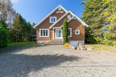 Image de Chalet bord de l'eau Lac Quenouille