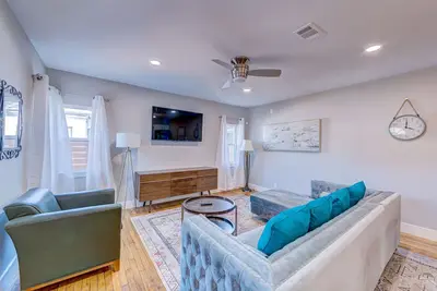 Image de Fully Updated Uptown Dallas House - 1 Mile to Downtown!