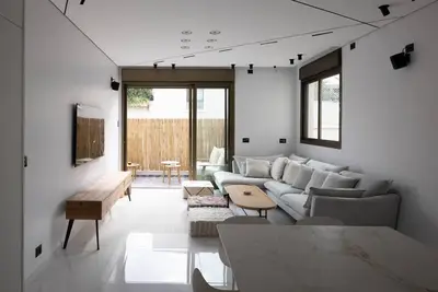Luxury 2br In Flea Market By Holiday Rentals