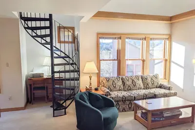 Image de Cozy In-Town Condo | Pool | Hot Tub | Sauna