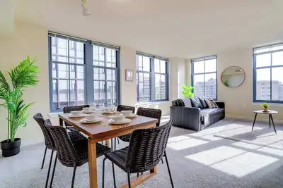 Image de Pentagon City Retreat w/ Comfort