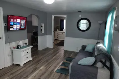 Image de 1 bed1 bath house, less than 1mile to Union Hospital