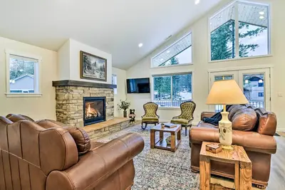 Image de Family-Friendly Packwood Retreat w/ Deck!