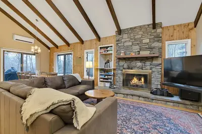 Image de Lake Pinneo, Golf View, Hot Tub | Tee Time Retreat