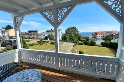 Image de Appartement de vacances \"Villa Bella Vista - Meerblick 1\" avec vue sur la mer, balcon et Wi-Fi.