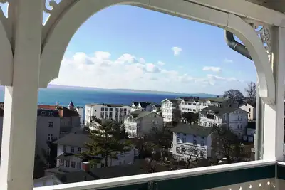Image de Appartement de vacances \"Villa Bella Vista - Meerblick 5\" avec vue sur la mer, balcon et Wi-Fi.