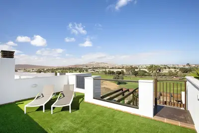 Image de Appartement de vacances \"Nice View\" avec piscine, terrasse privée et Wi-Fi.