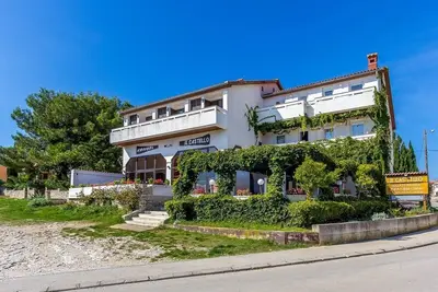 Image de Appartement de vacances pour 8 personnes env. 150 qmà Premantura, Istrie (Istrische Riviera)