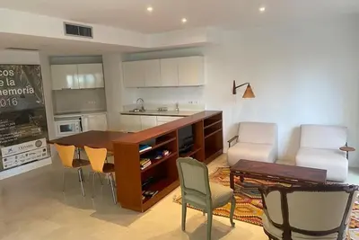 Image de Illuminated apartment next to the City of Arts and Sciences