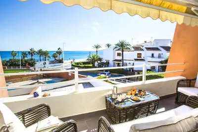Image de Bel appartement pour 4 personnes avec piscine, climatisation, Wifi, Tv, terrasse et parking