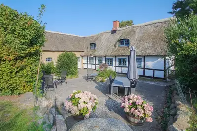 Image de Maison confortable de 4 chambres à.