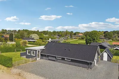 Image de Superbe maison à Hejls avec WiFi