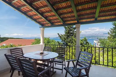 Superbe appartement à Postira avec WiFi