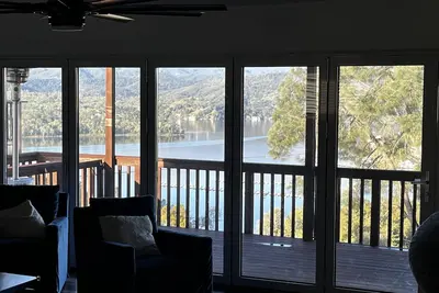 Image de Lake Nacimiento’s Oak Shores Lakeside Community Resort Family Vacation Rental