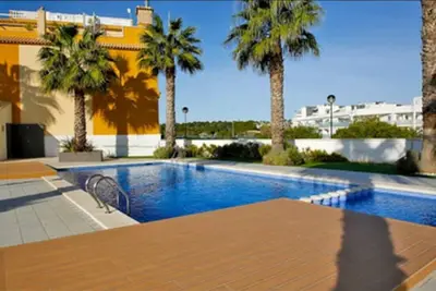 2 Bed 2 Bath Modern Apt with Private Gym, Pool