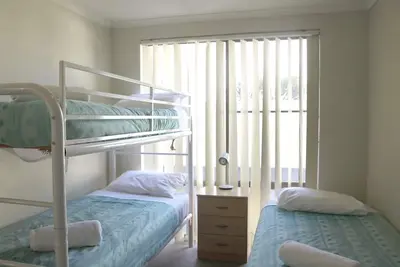 Image de Admirals Lodge: Unit 5: Pet friendly (No yard)