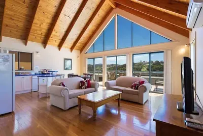 Image de Snug Cove Villas located at Eden Wharf