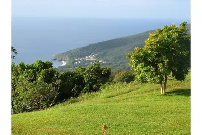 Image de Vue panoramique sur les Saintes! Gîte au calme en pleine nature.