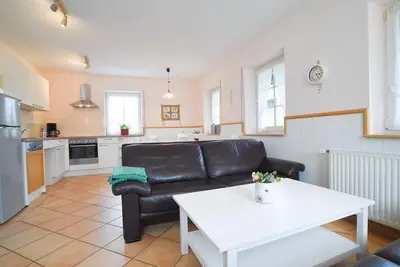 Image de House at the playground - Cow