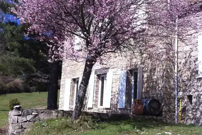 Image de house of character, on 1 natural hectare, village at 300 m, beaches at 1 hour,