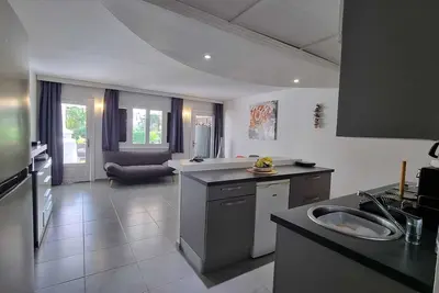 Image de Brand new in St François very large studio \"Tit 'iguane\"