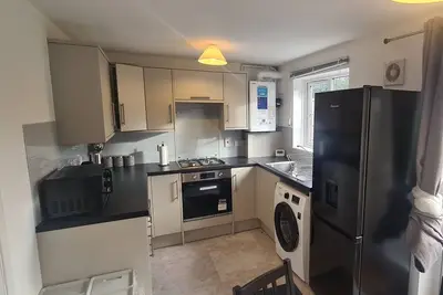 Image de Delightfully decorated cosy family home minutes away from the new Elizabeth Line