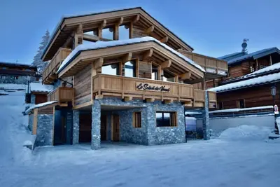 Image de Chalet de luxe avec une magnifique vue à Courchevel