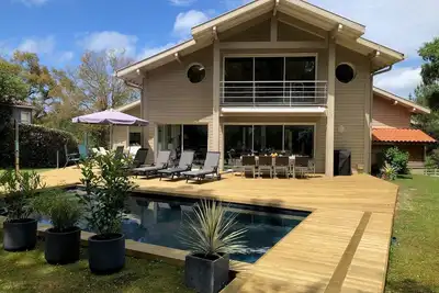 Image de Villa   Malauric avec piscine chauffée