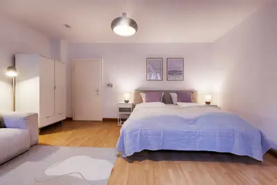 Image de Central, modern city apartment
