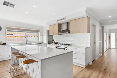 Image de Tranquil Escape - Contemporary, spacious home in Portarlington.